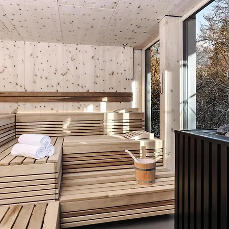 Stilvolle 3-zimmer In Jugendstilvilla * Flims