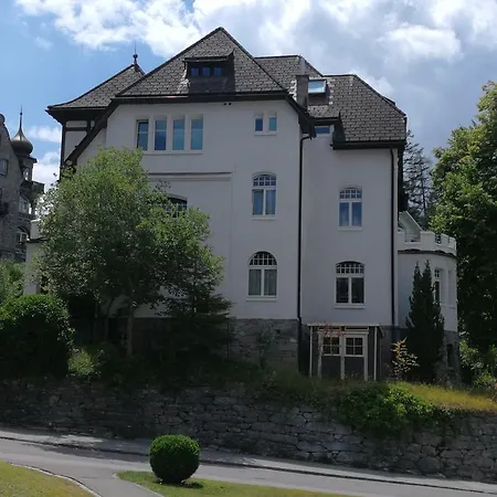 Apartment Stilvolle 3-zimmer In Jugendstilvilla