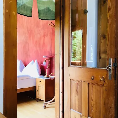 Stilvolle 3-zimmer In Jugendstilvilla Apartment