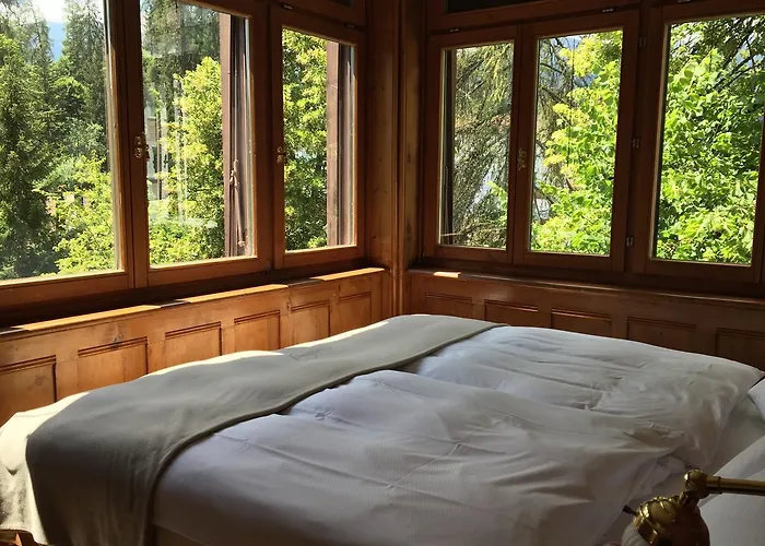 Stilvolle 3-zimmer In Jugendstilvilla Flims